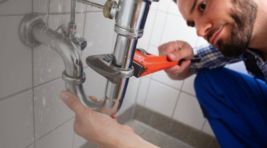 Toilet maintenance in Barceloneta, PR